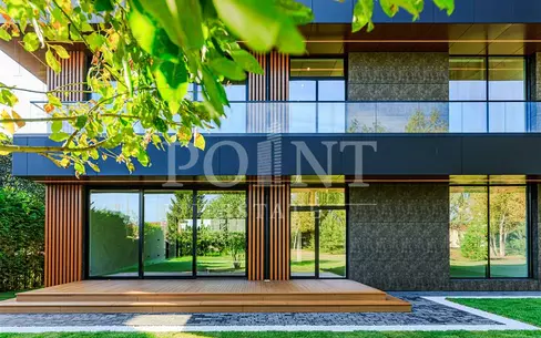 2-этажный коттедж 1 200 м² без отделки