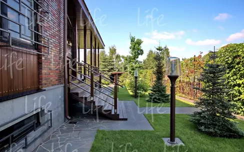 2-этажный коттедж 745 м² с отделкой