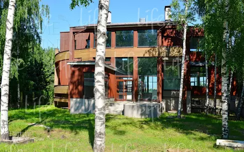 2-этажный коттедж 1 000 м² без отделки