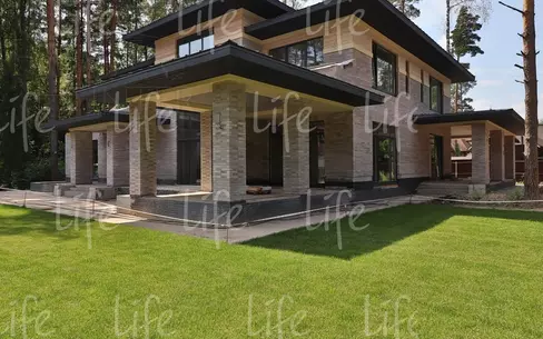 2-этажный коттедж 460 м² без отделки