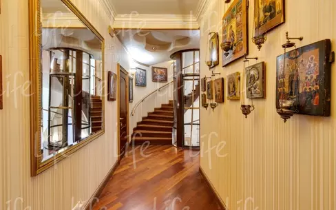 2-этажный коттедж 620 м² с отделкой