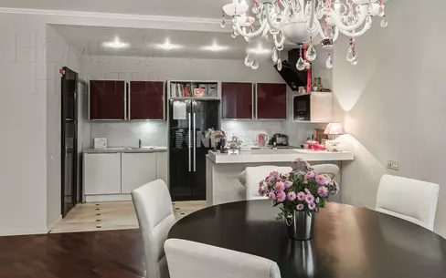 4-КОМН. КВАРТИРА С ОТДЕЛКОЙ 213.6 М² НА 8 ЭТАЖЕ