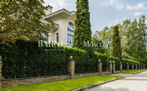 2-этажный коттедж 950 м² с отделкой