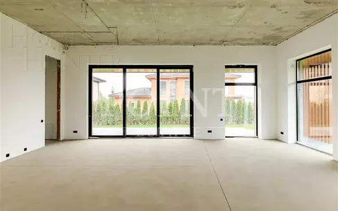 2-этажный коттедж 878 м² без отделки