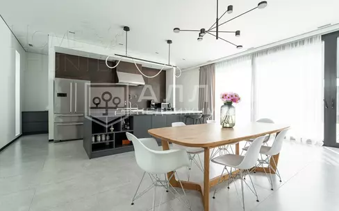 1-этажный коттедж 310 м² с отделкой