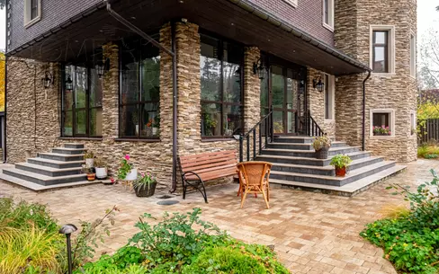 2-этажный коттедж 750 м² с отделкой