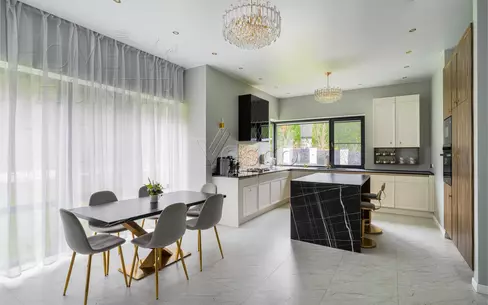2-этажный коттедж 312 м² с отделкой