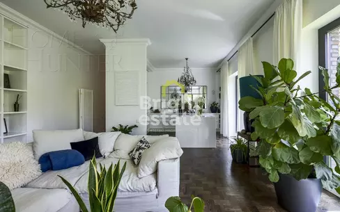 4-КОМН. КВАРТИРА С ОТДЕЛКОЙ 154 М² НА 2 ЭТАЖЕ