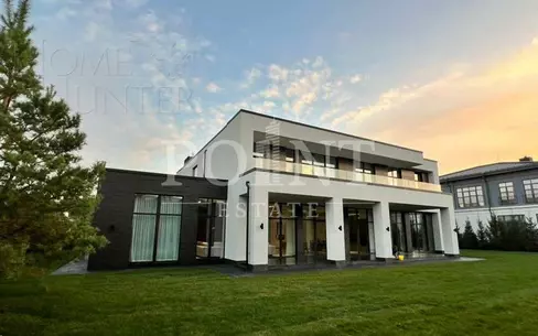 2-этажный коттедж 705 м² с отделкой