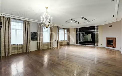 5-комн. кв., 246 м², 3/6 этаж