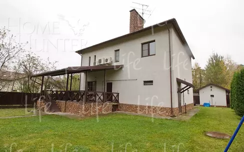 2-этажный коттедж 300 м² с отделкой