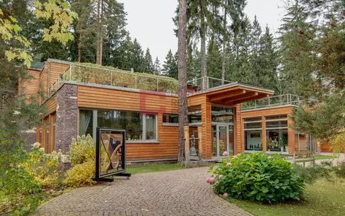 2-этажный коттедж 2 800 м² с отделкой