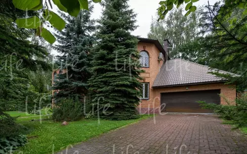 2-этажный коттедж 370 м² с отделкой