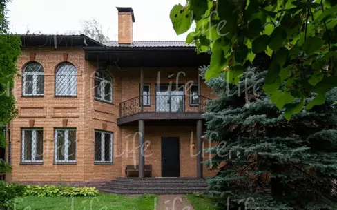 2-этажный коттедж 370 м² с отделкой