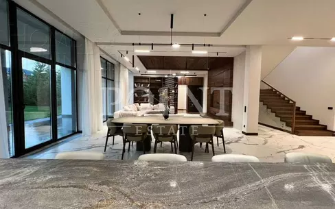 2-этажный коттедж 705 м² с отделкой