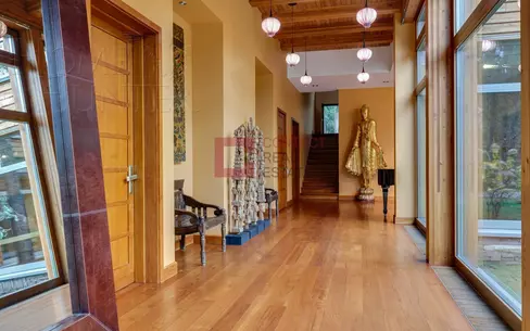 2-этажный коттедж 2 800 м² с отделкой