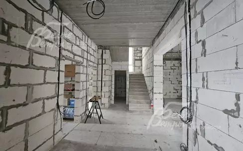 2-этажный коттедж 220 м² без отделки