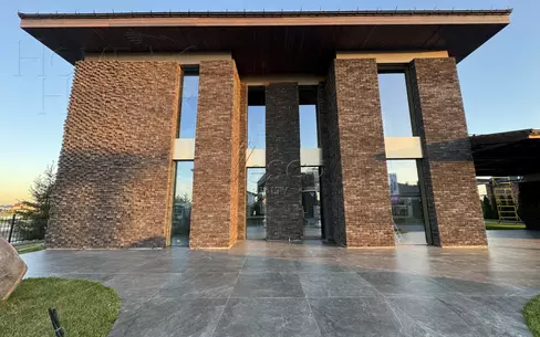 2-этажный коттедж 389 м² с отделкой