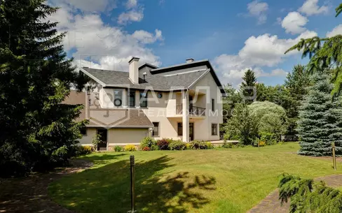 2-этажный коттедж 550 м² с отделкой