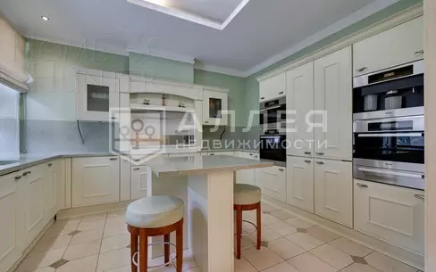 2-этажный коттедж 550 м² с отделкой