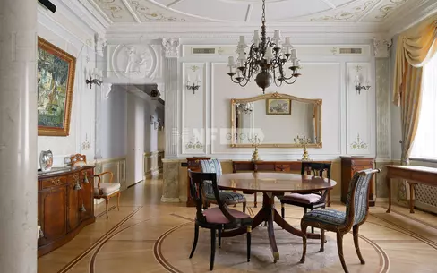 5-КОМН. КВАРТИРА С ОТДЕЛКОЙ 189.3 М² НА 4 ЭТАЖЕ