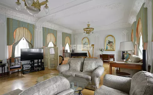 5-КОМН. КВАРТИРА С ОТДЕЛКОЙ 189.3 М² НА 4 ЭТАЖЕ