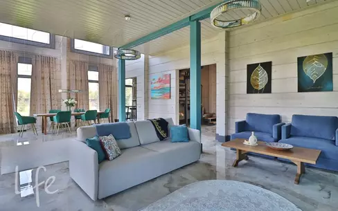 2-этажный коттедж 263 м² с отделкой