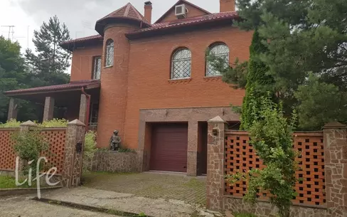 2-этажный коттедж 675 м² с отделкой