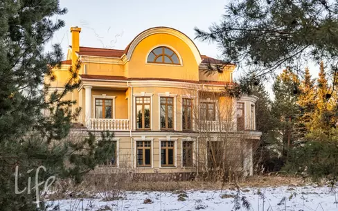 2-этажный коттедж 600 м² без отделки