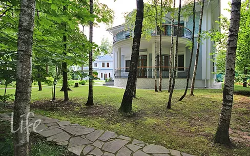 2-этажный коттедж 530 м² с отделкой