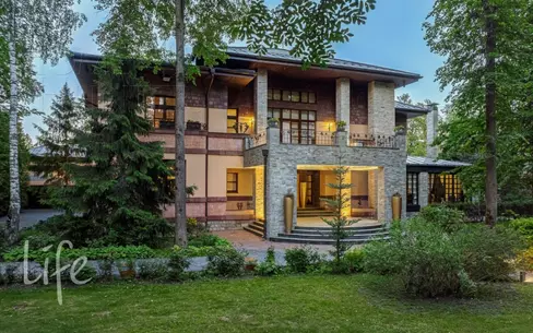 2-этажный коттедж 847 м² с отделкой