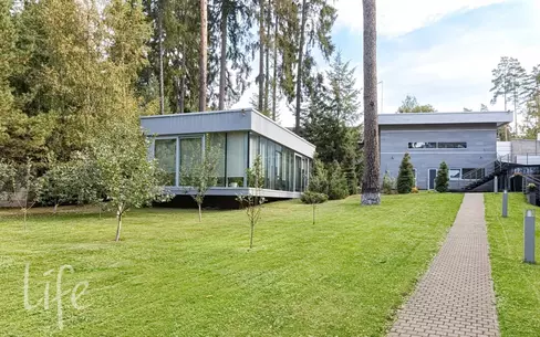 2-этажный коттедж 850 м² с отделкой