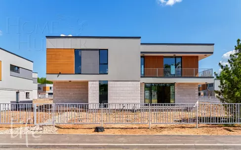 2-этажный коттедж 319 м² без отделки