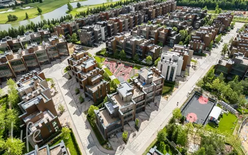 3-этажный таунхаус 240 м² без отделки