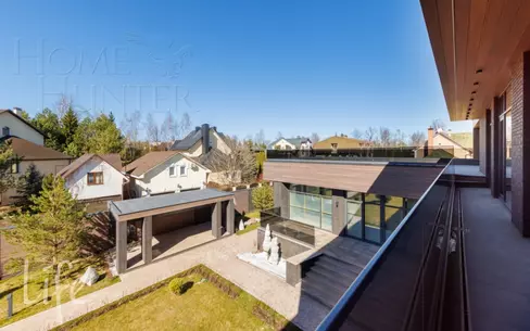 2-этажный коттедж 1 300 м² без отделки