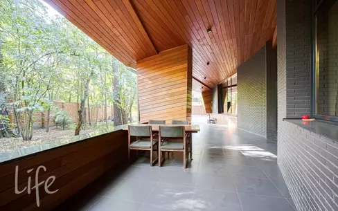 3-этажный коттедж 539 м² с отделкой