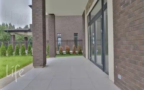 2-этажный коттедж 450 м² с отделкой