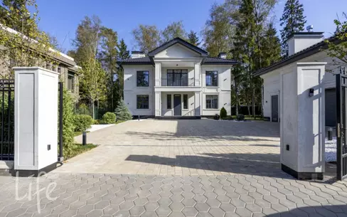 2-этажный коттедж 462 м² с отделкой