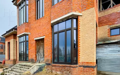 2-этажный коттедж 692 м² без отделки