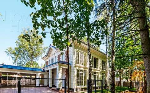 2-этажный коттедж 280 м² без отделки