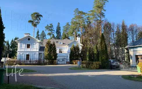 2-этажный коттедж 782.7 м² с отделкой