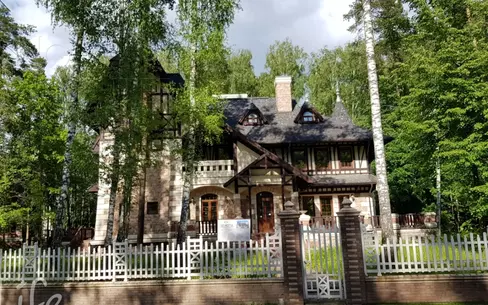 2-этажный коттедж 658 м² с отделкой