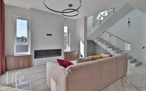 2-этажный коттедж 193 м² с отделкой