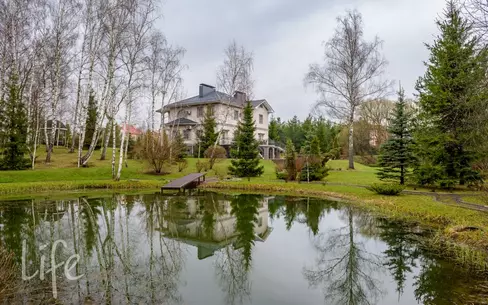 2-этажный коттедж 560 м² с отделкой