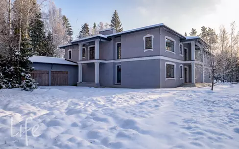 2-этажный коттедж 1 638 м² без отделки