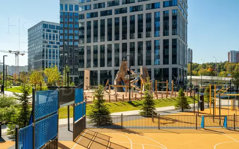 4-КОМН. КВАРТИРА С ОТДЕЛКОЙ 135.9 М² НА 3 ЭТАЖЕ