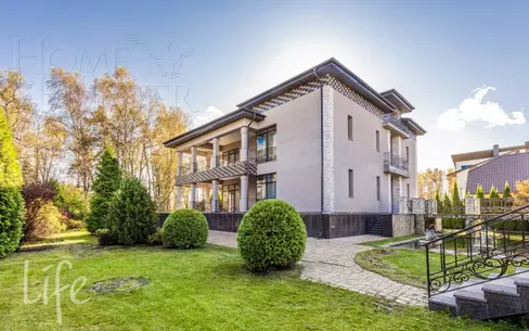 2-этажный коттедж 500 м² с отделкой