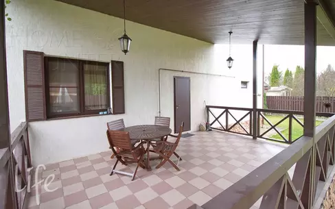 2-этажный коттедж 300 м² с отделкой