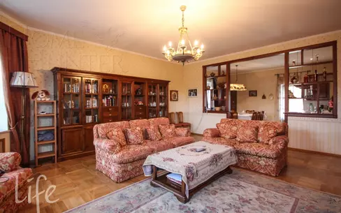 2-этажный коттедж 500 м² с отделкой