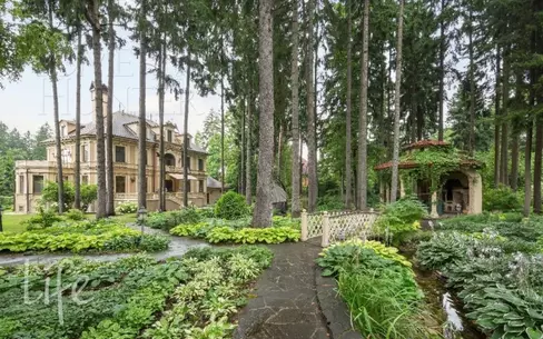 2-этажный коттедж 822 м² с отделкой